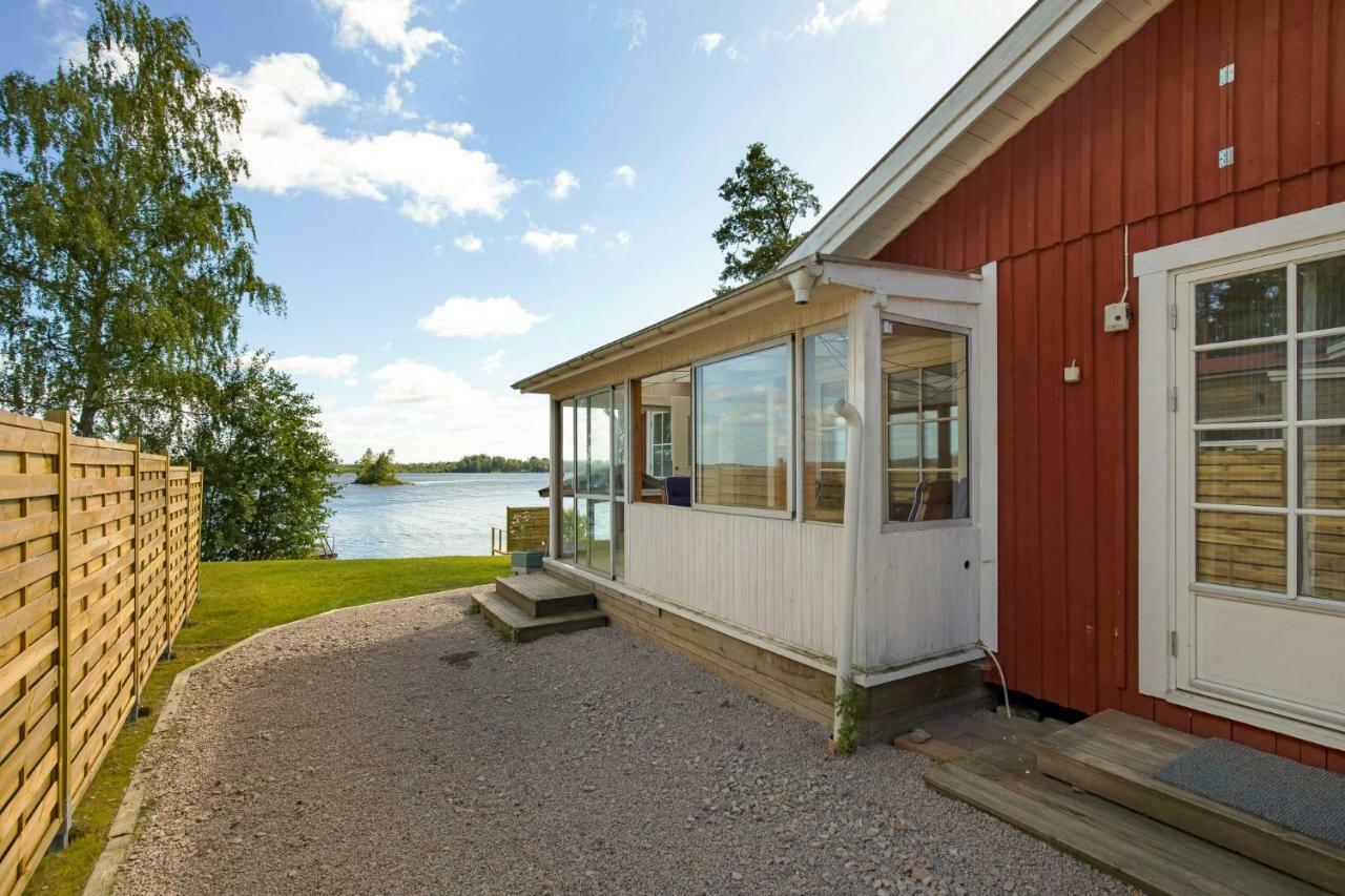 Holiday Lakefront House Villa Bjorkoby Esterno foto
